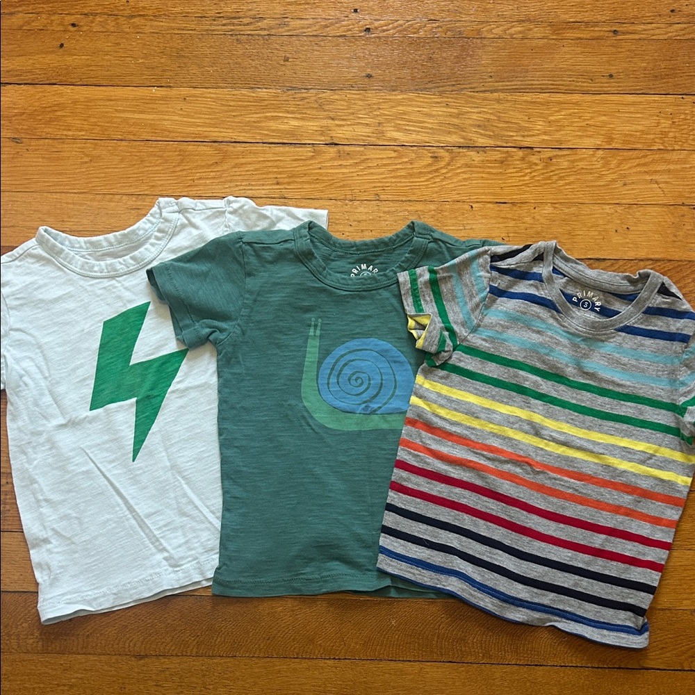 Bundle of 3 primary graphic tees